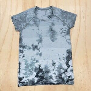 LULULEMON Swiftly Tech 2.0 Short Sleeve Shirt Gray White Tie Dye Women’s Size 6